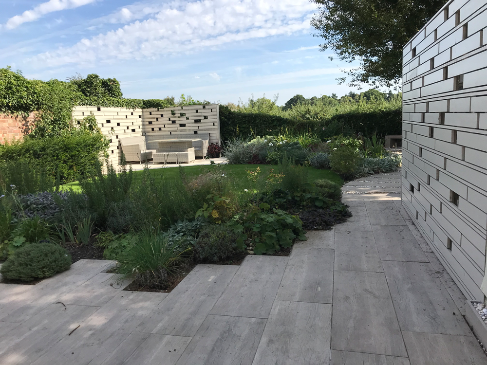 Garden Design in Colchester Essex - Pebble Garden Design